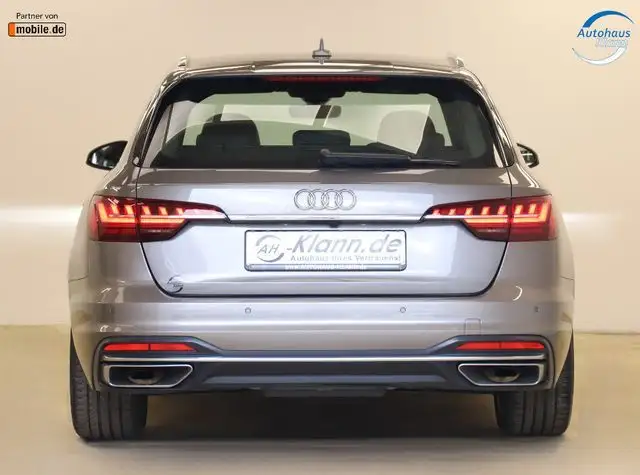 Audi A4 view 7