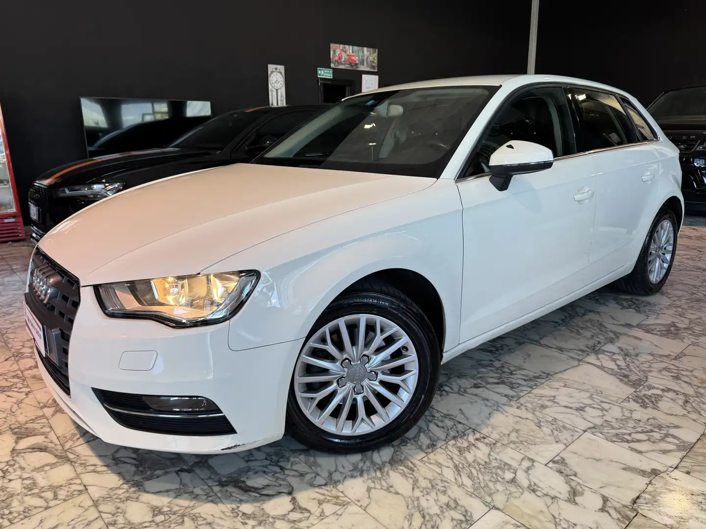 Audi A3 A3 Sportback 1.6 tdi Ambition Bianco - 1