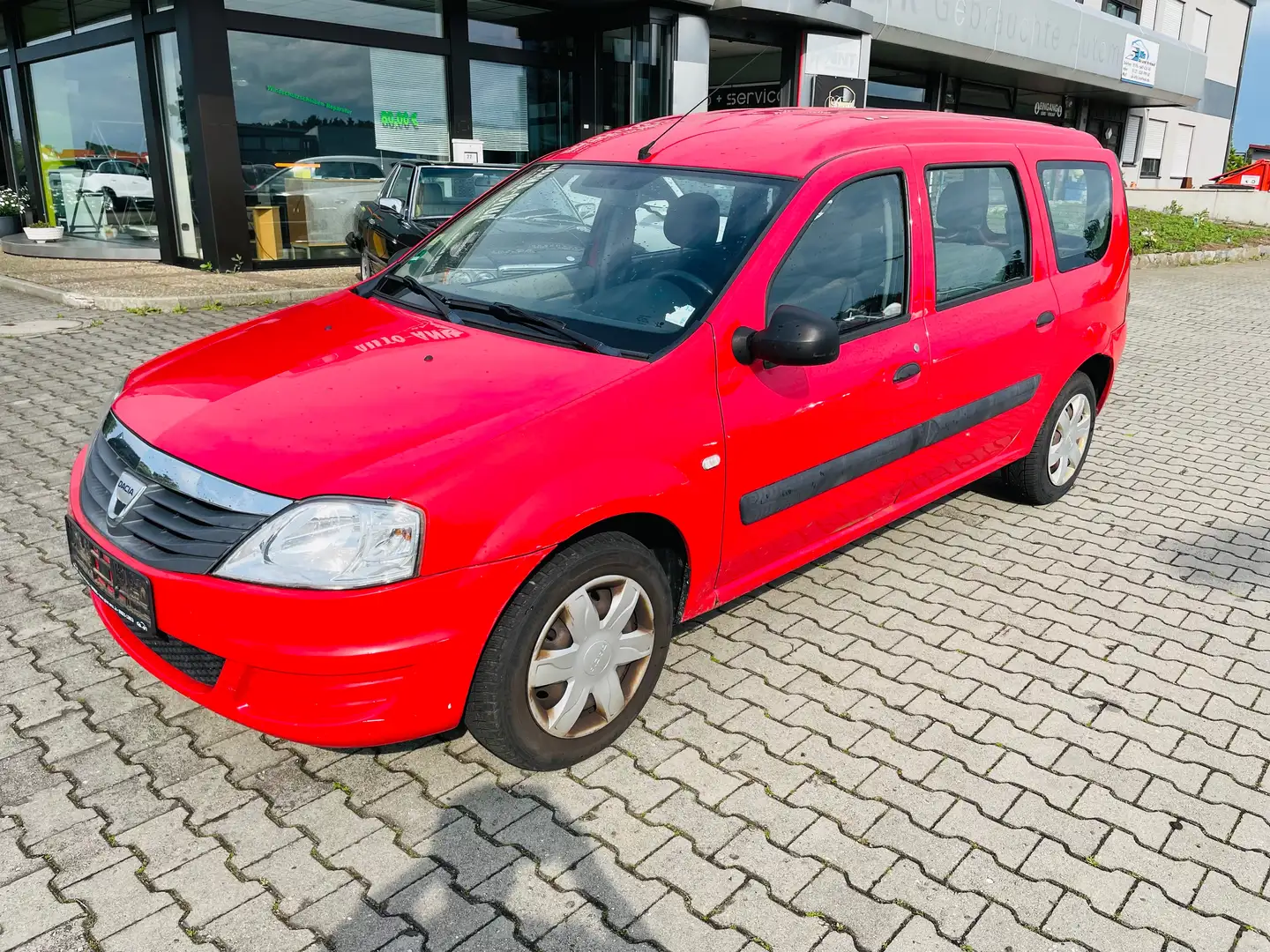 Dacia Logan Ambiance Rot - 1
