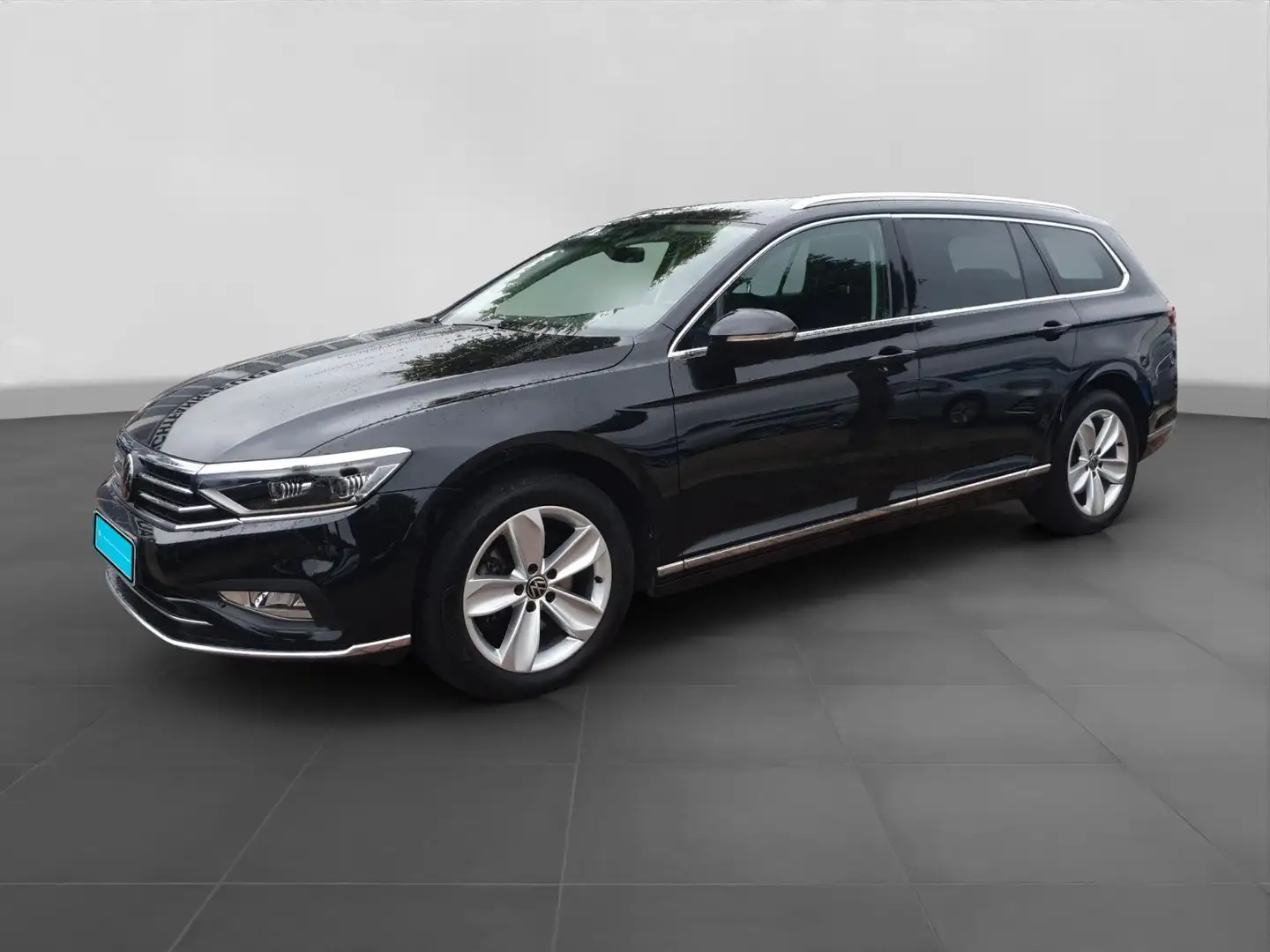 Volkswagen Passat Variant 2.0 TSI DSG ELEGANCE IQ LM17 AHK Schwarz - 2