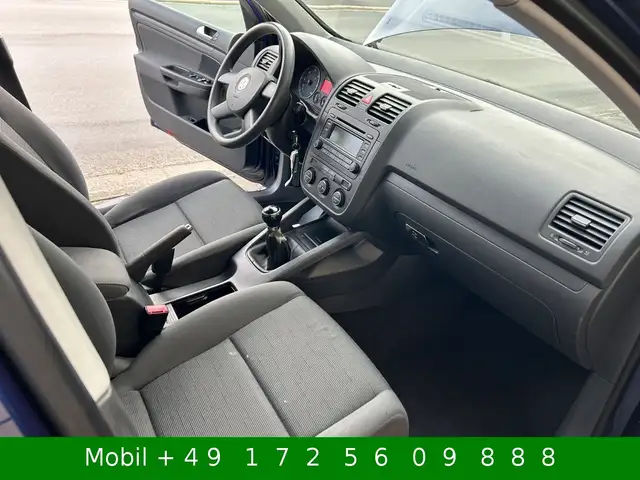 Volkswagen Golf view 10