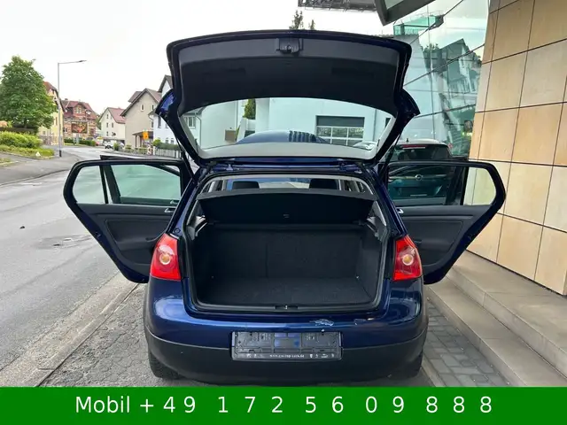 Volkswagen Golf view 5