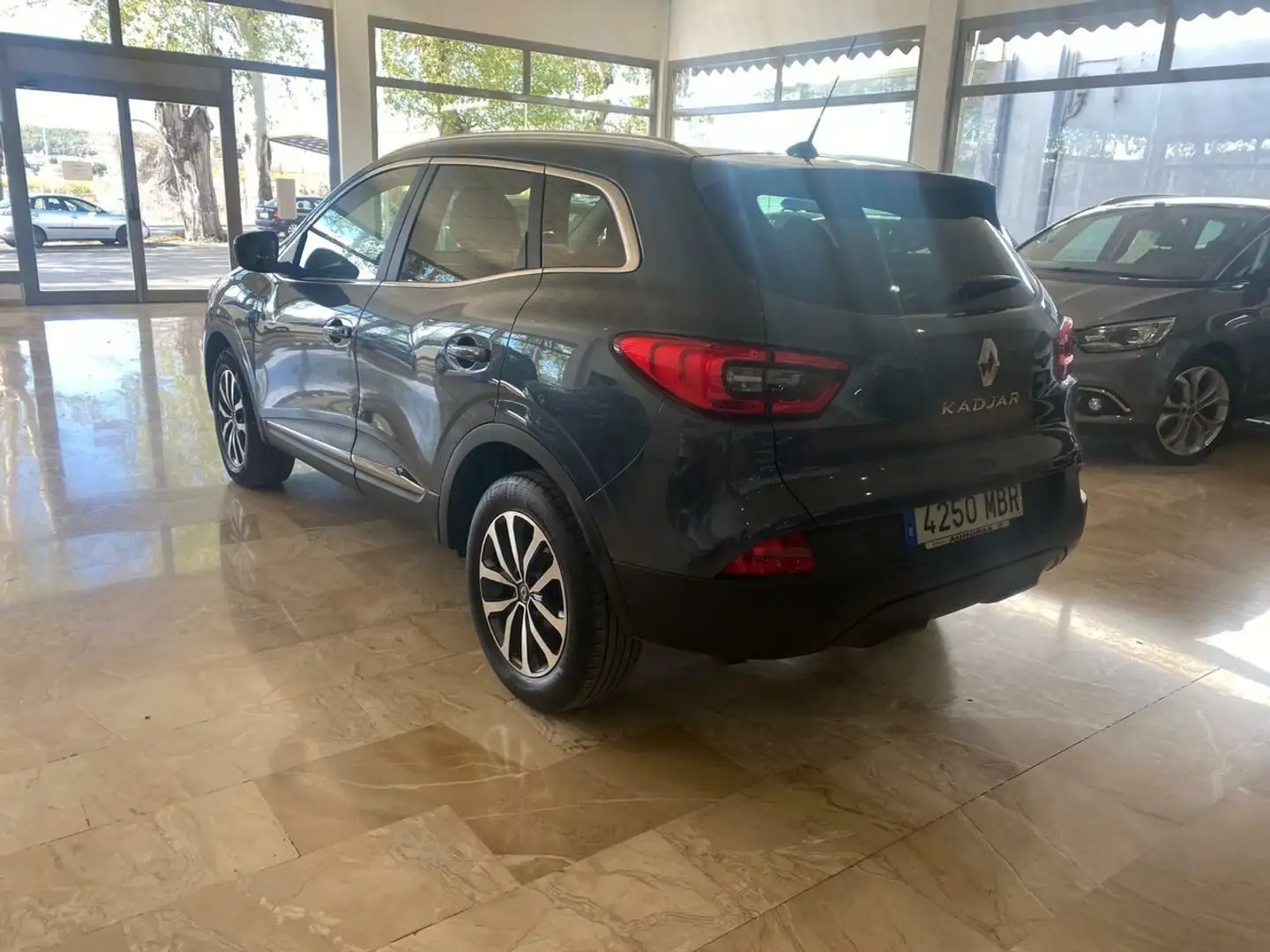 Renault Kadjar 1.5dCi Energy Zen EDC 81kW Gris - 2