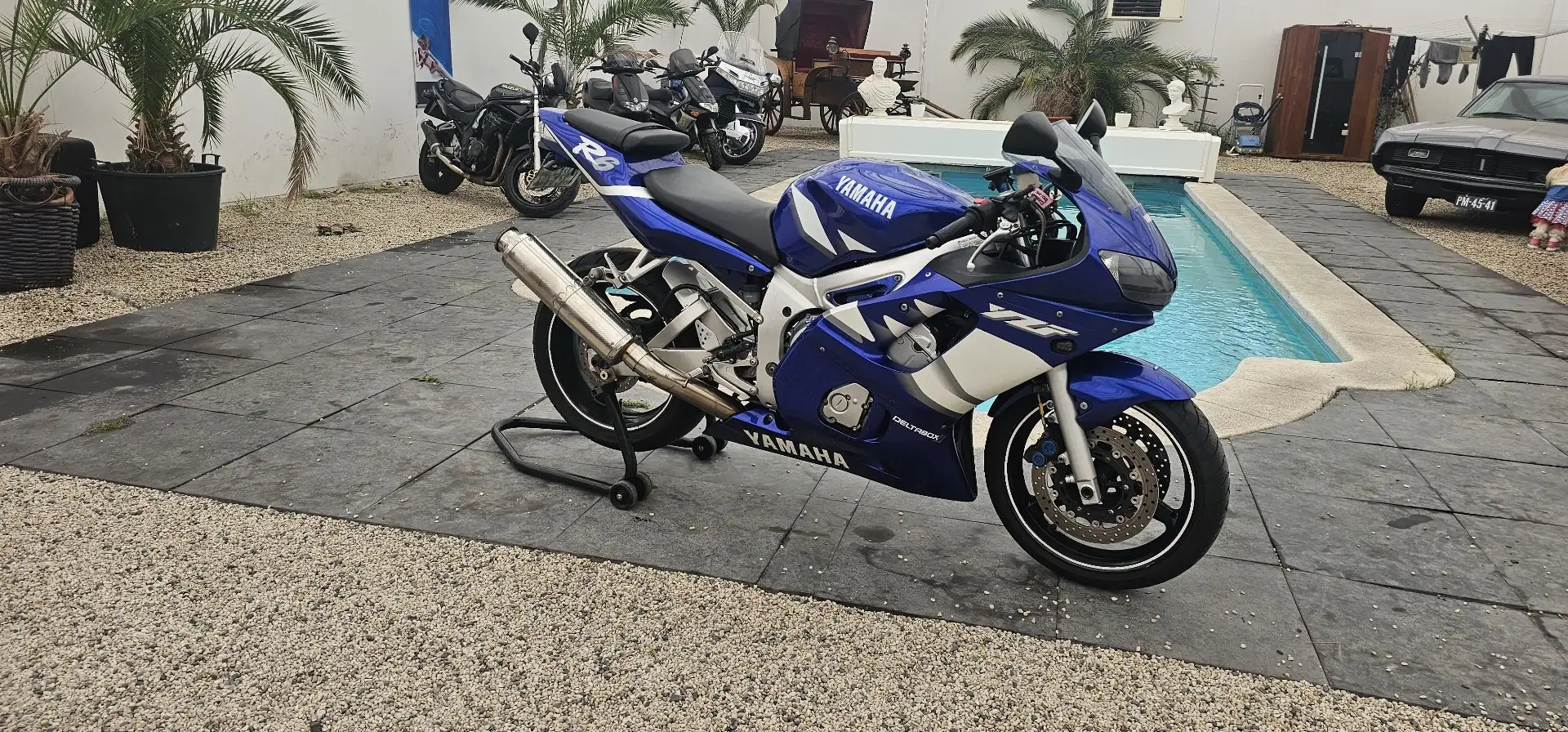 Yamaha YZF 600 Blauw - 1