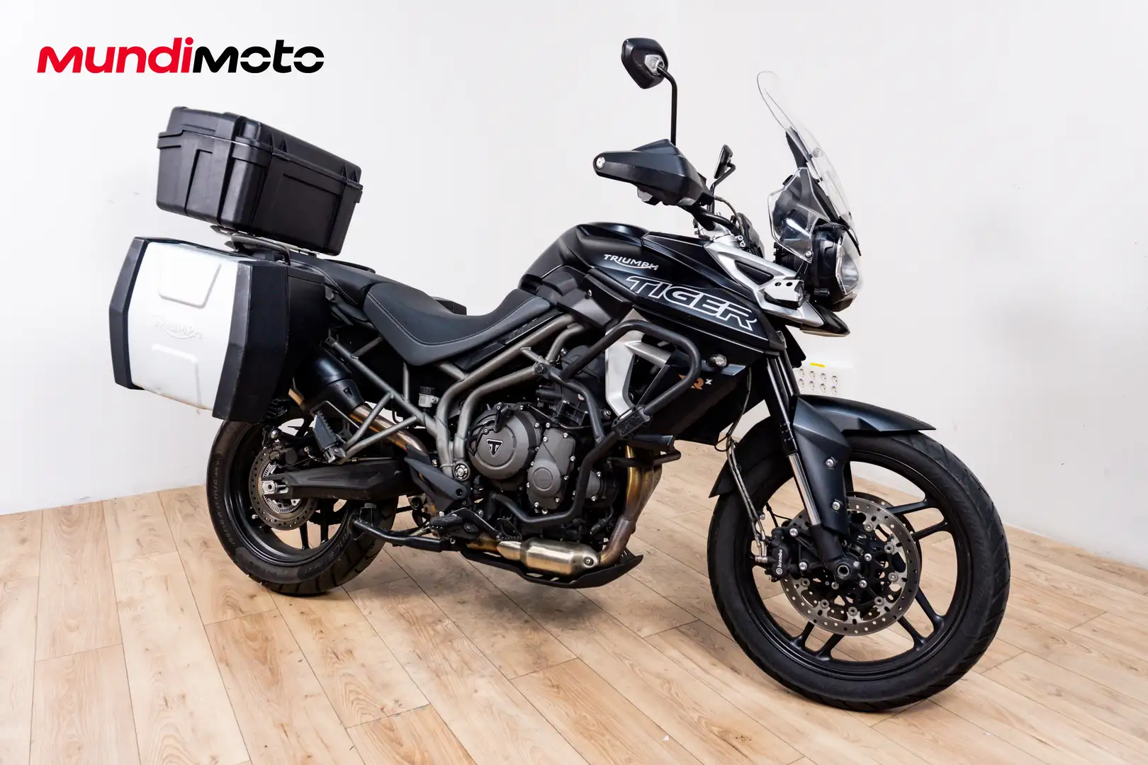 Triumph Tiger 800 - 2