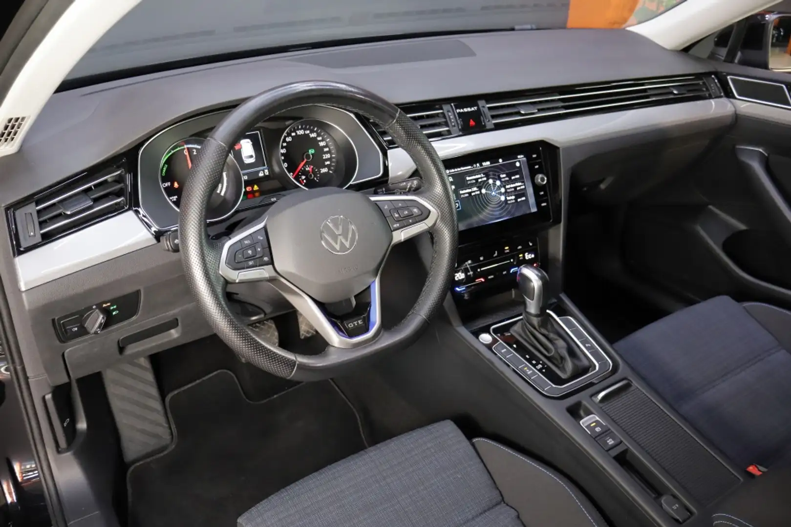 Volkswagen Passat Variant GTE 1.4 TSI e-Power Noir - 2