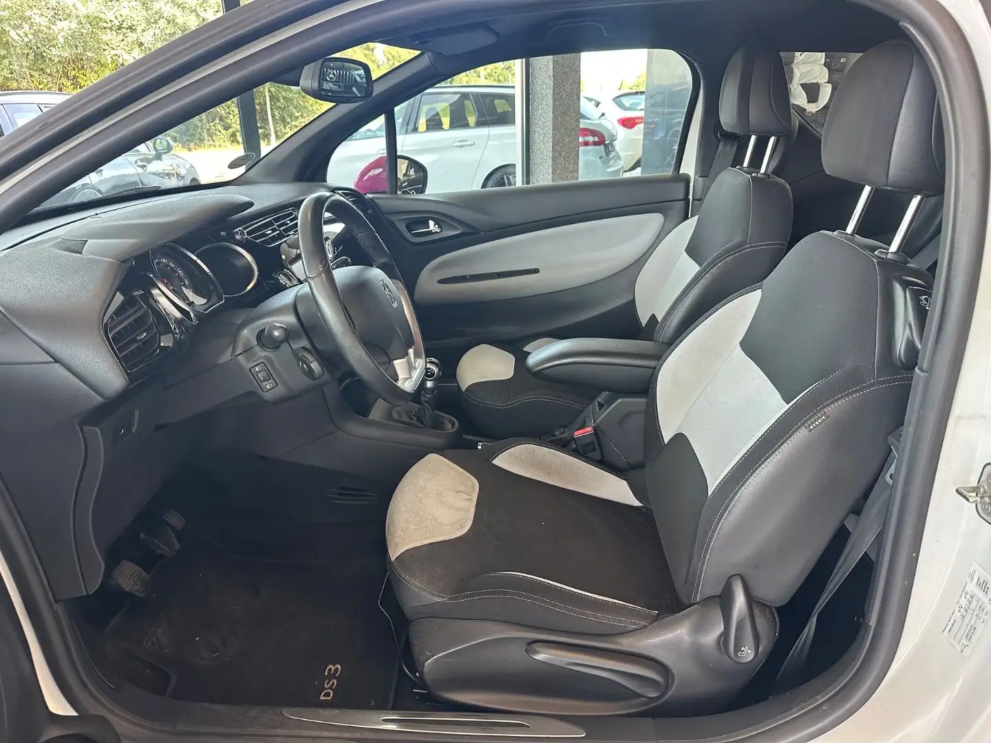 Citroen DS3 Chic Weiß - 2