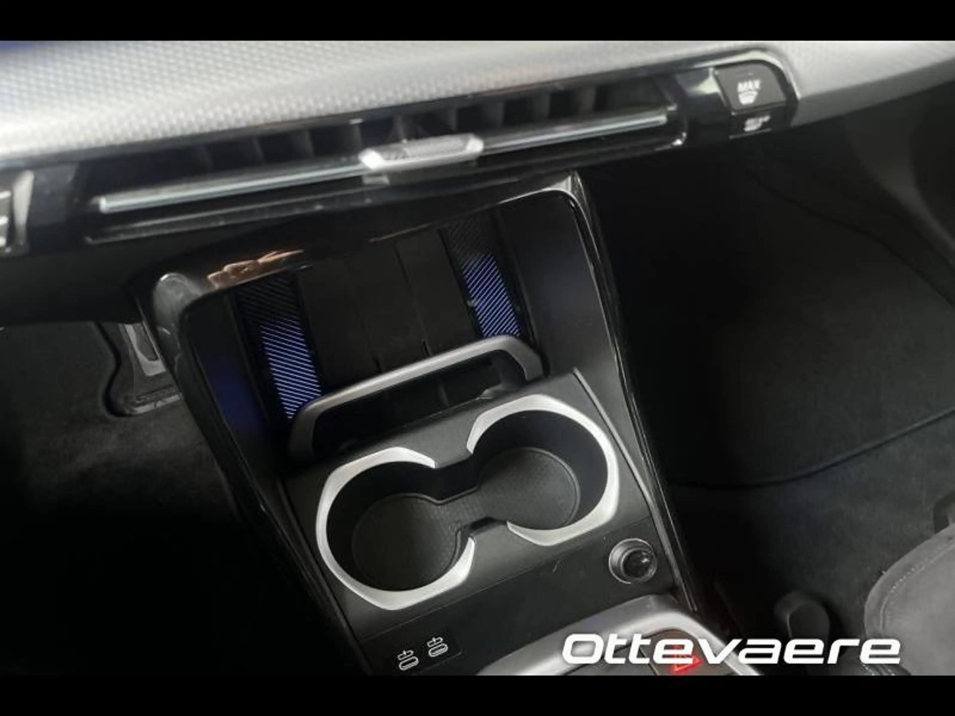BMW iX2 eDrive20 M Sportpack — photo 14