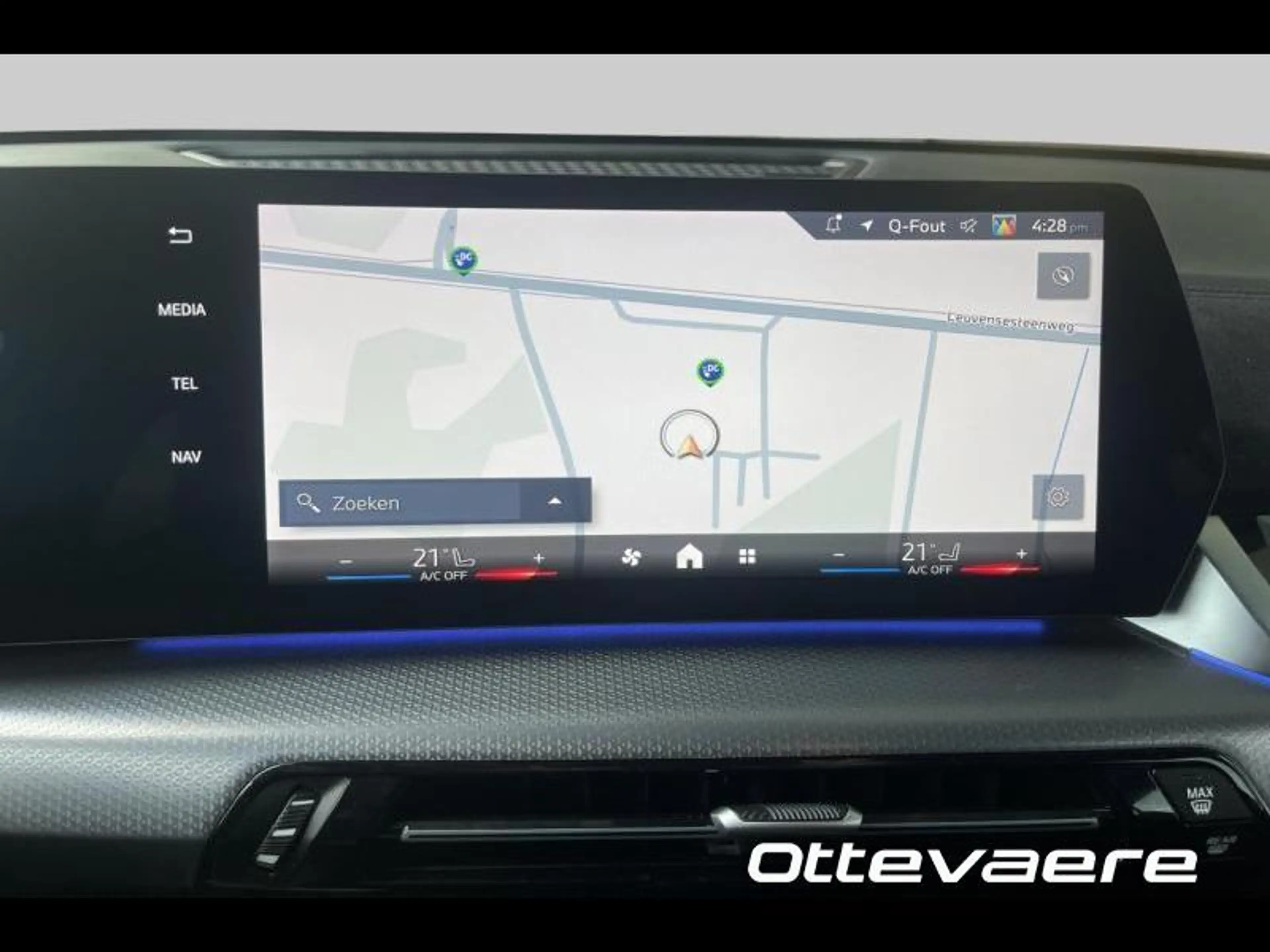 BMW iX2 eDrive20 M Sportpack — photo 11