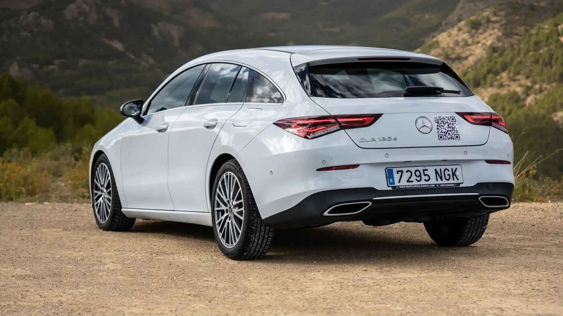 Mercedes-Benz CLA 200 Shooting Brake 200d 7G-DCT - 2
