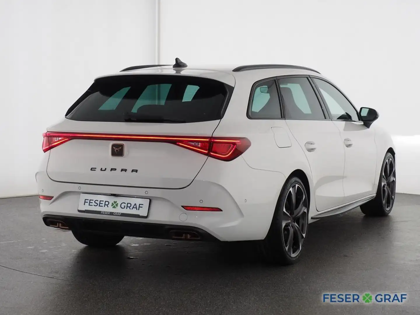 CUPRA Leon Sportstourer 1.4 e-HYBRID Parklenkass./AHK schwenk Weiß - 2
