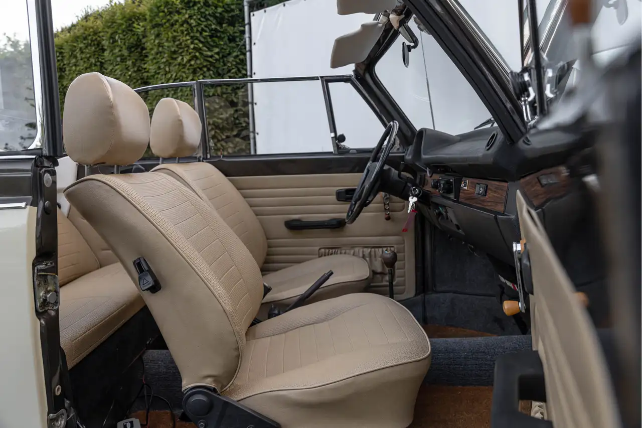 Volkswagen Kever Cabriolet 1303 LS, foto 4