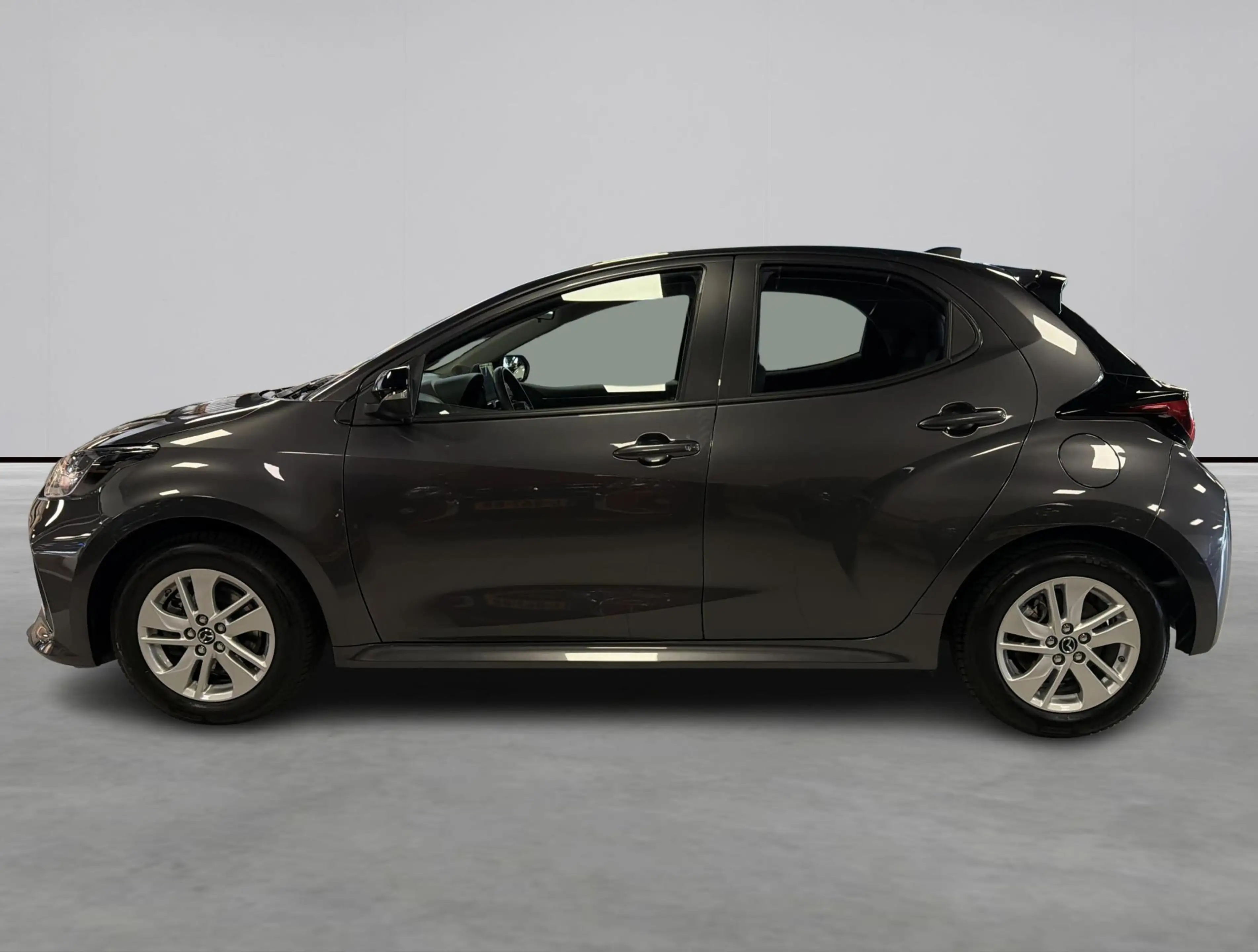 Mazda 2 Hybrid 1.5 Centre-line — photo 2