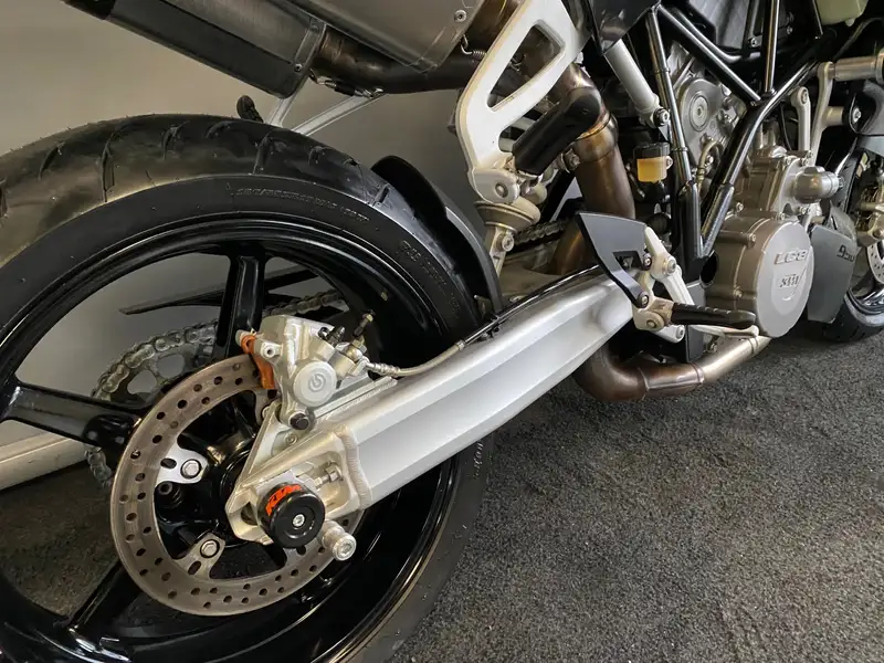 KTM 990 Super Duke - foto 7