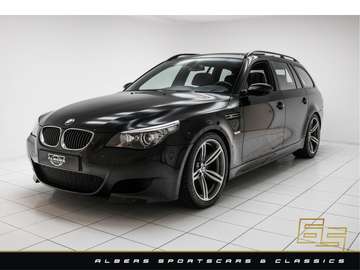 Touring 5.0 V10 E61 67k km - 1 of 1025 - Collector