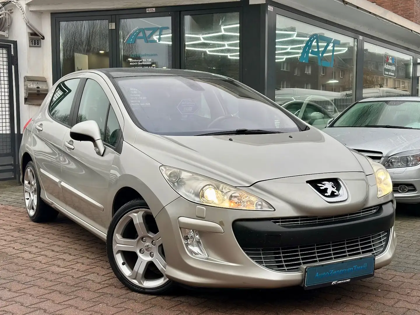 Peugeot 308 Platinum*AUTOMATIK*PANORAMA*STEUERKETTE NEU* Grau - 1