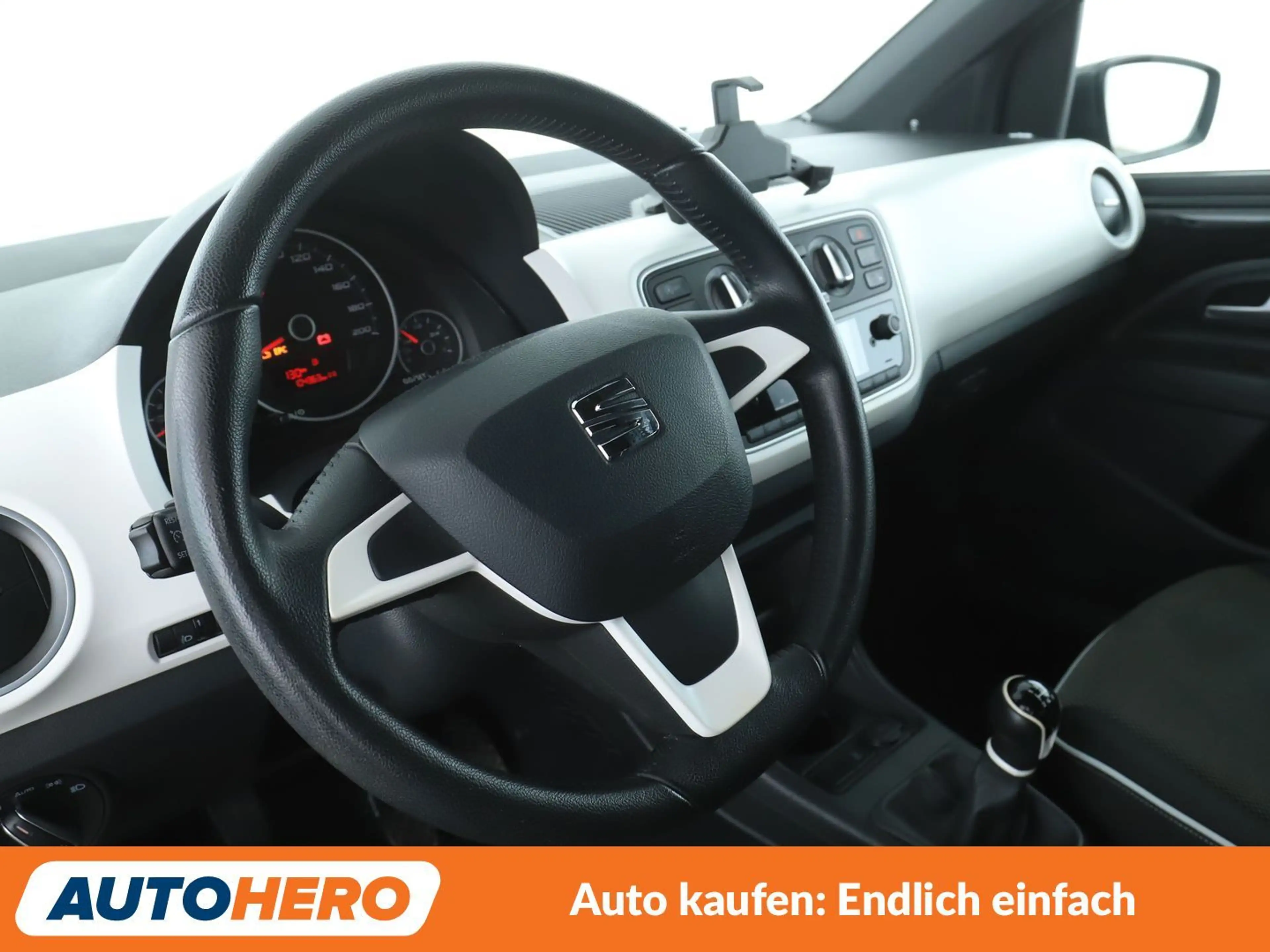 SEAT Mii 1.0 Chic*TEMPOMAT*PDC*SHZ* — photo 11