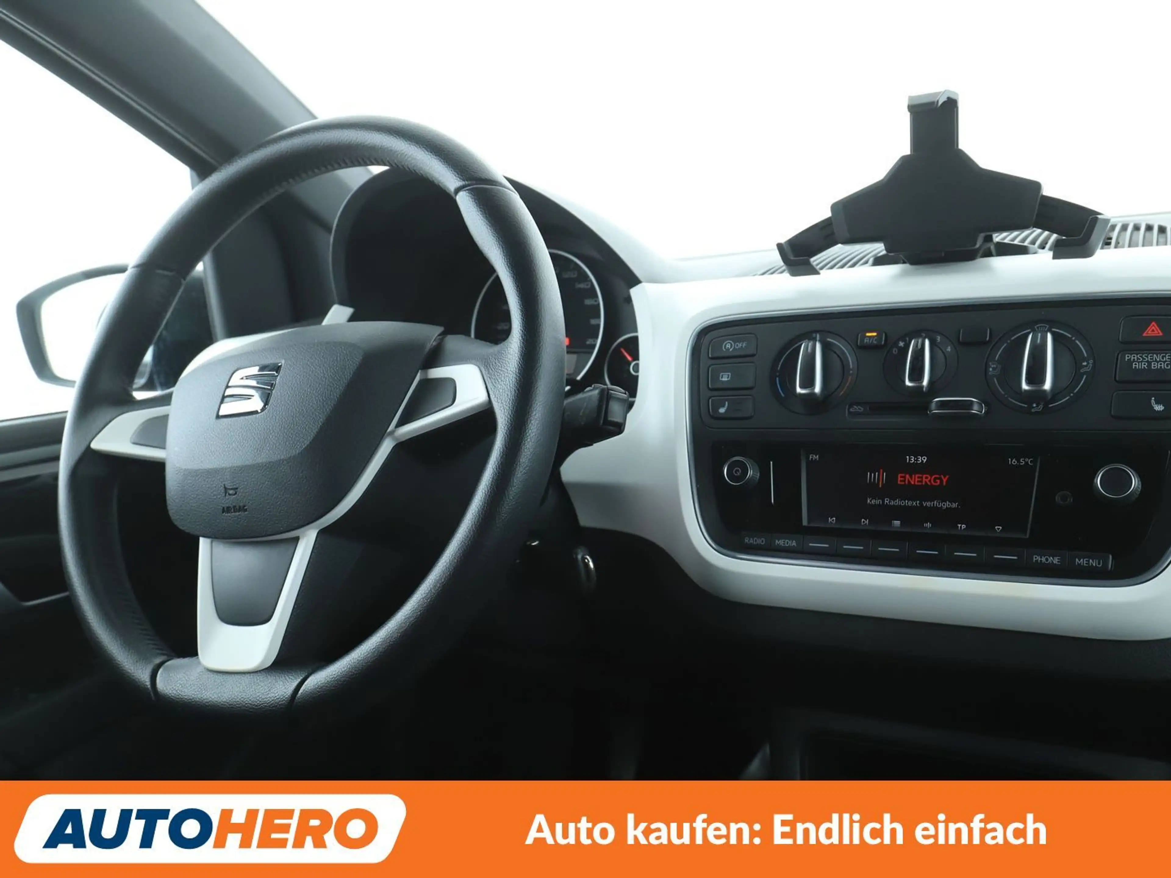 SEAT Mii 1.0 Chic*TEMPOMAT*PDC*SHZ* — photo 13