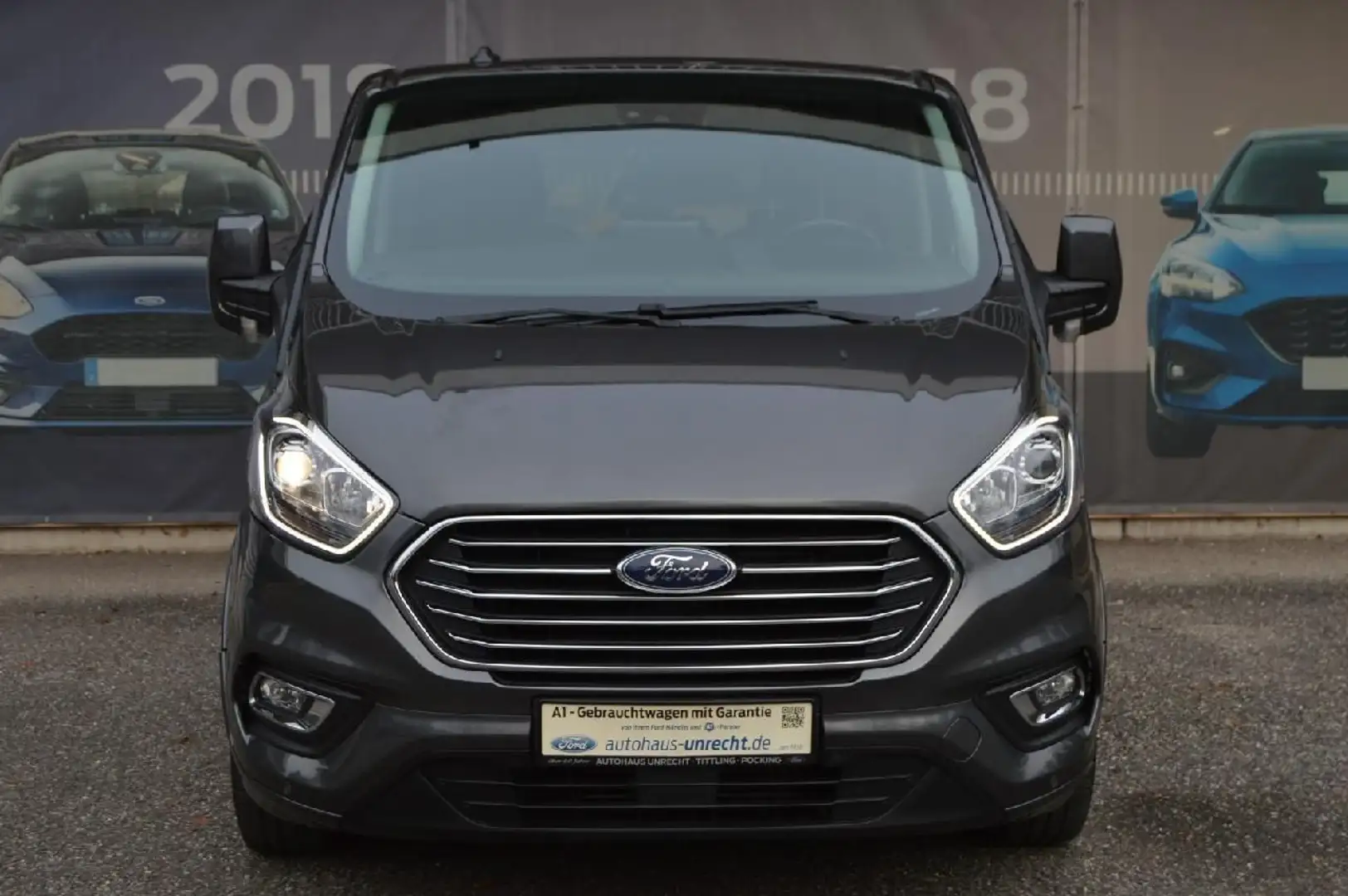 Ford Tourneo Custom 320 L1 Titanium Gris - 2