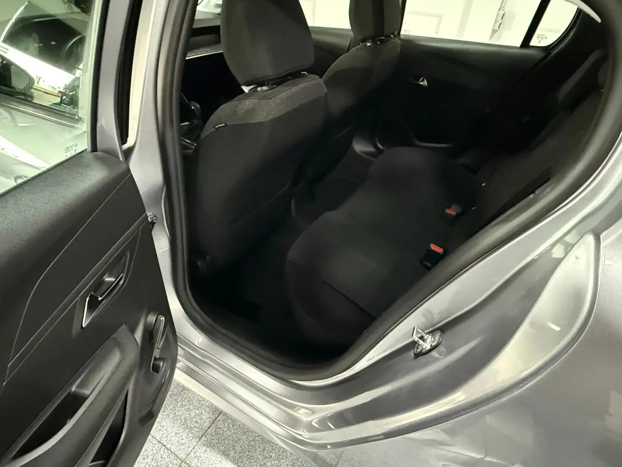 Peugeot 208 1.2 PureTech Active 1e Eig Apple-Carplay NL Auto!, миниатюра 9