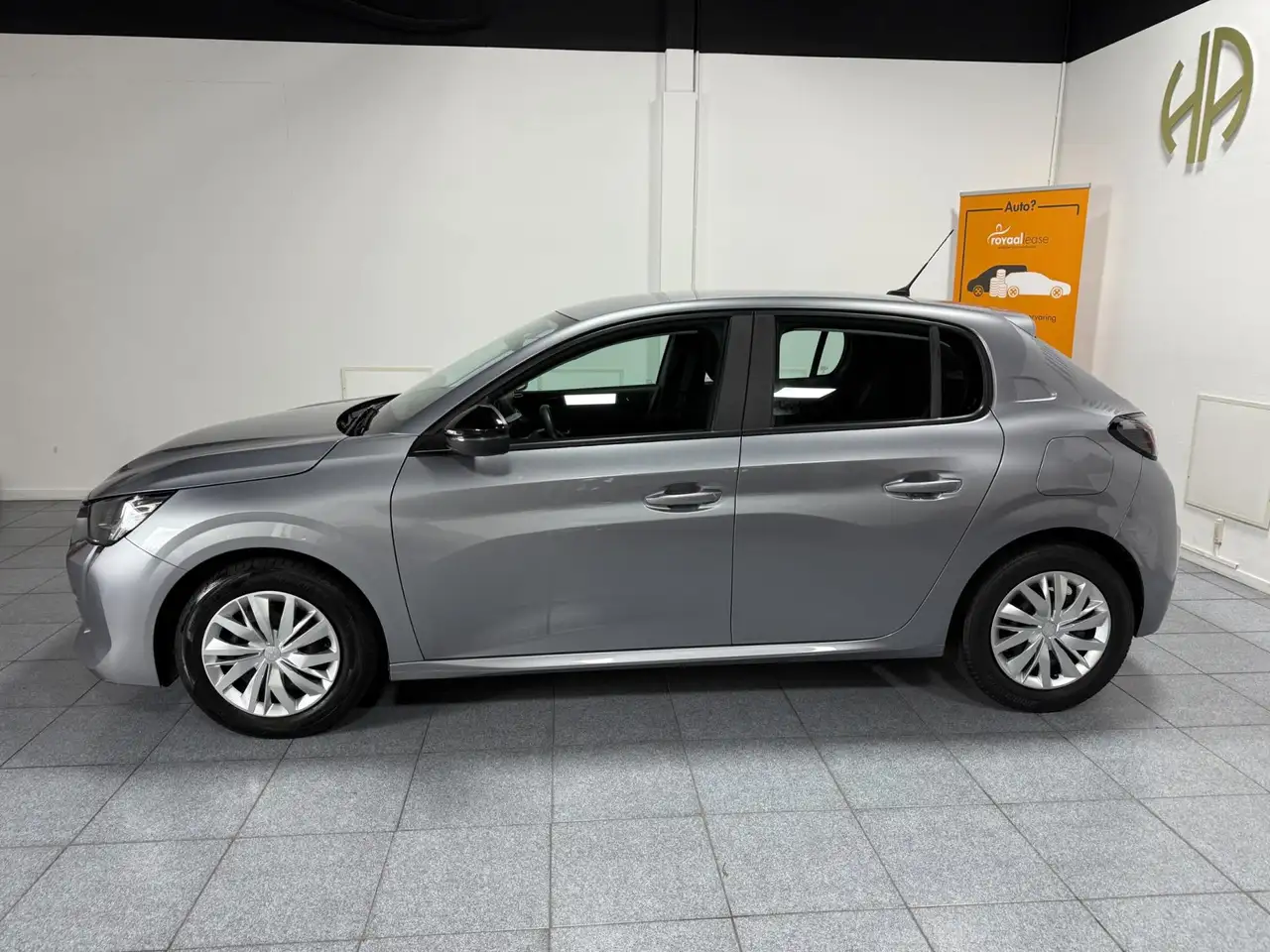 Peugeot 208 1.2 PureTech Active 1e Eig Apple-Carplay NL Auto!, миниатюра 4