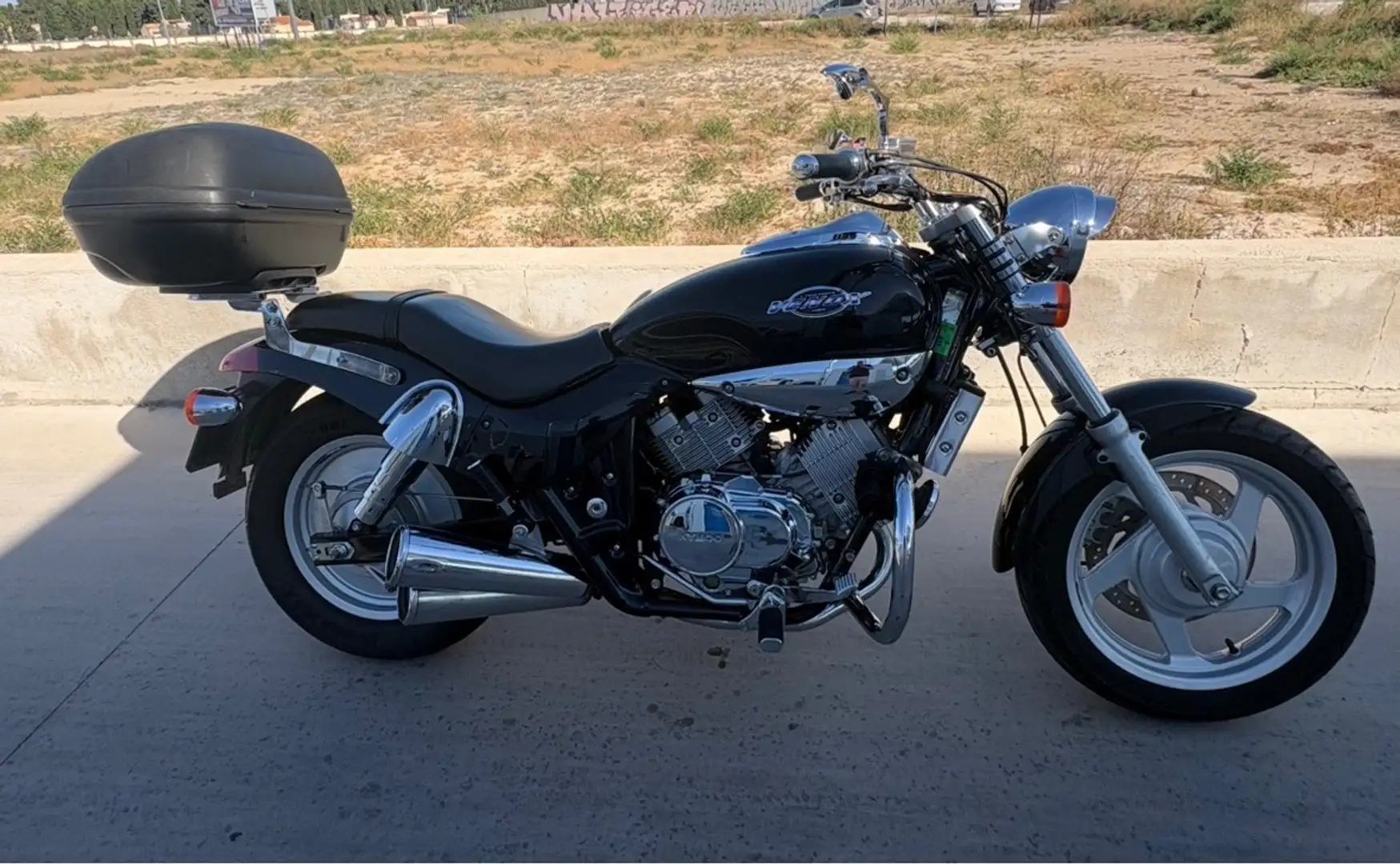 Kymco Venox 250 Negro - 1