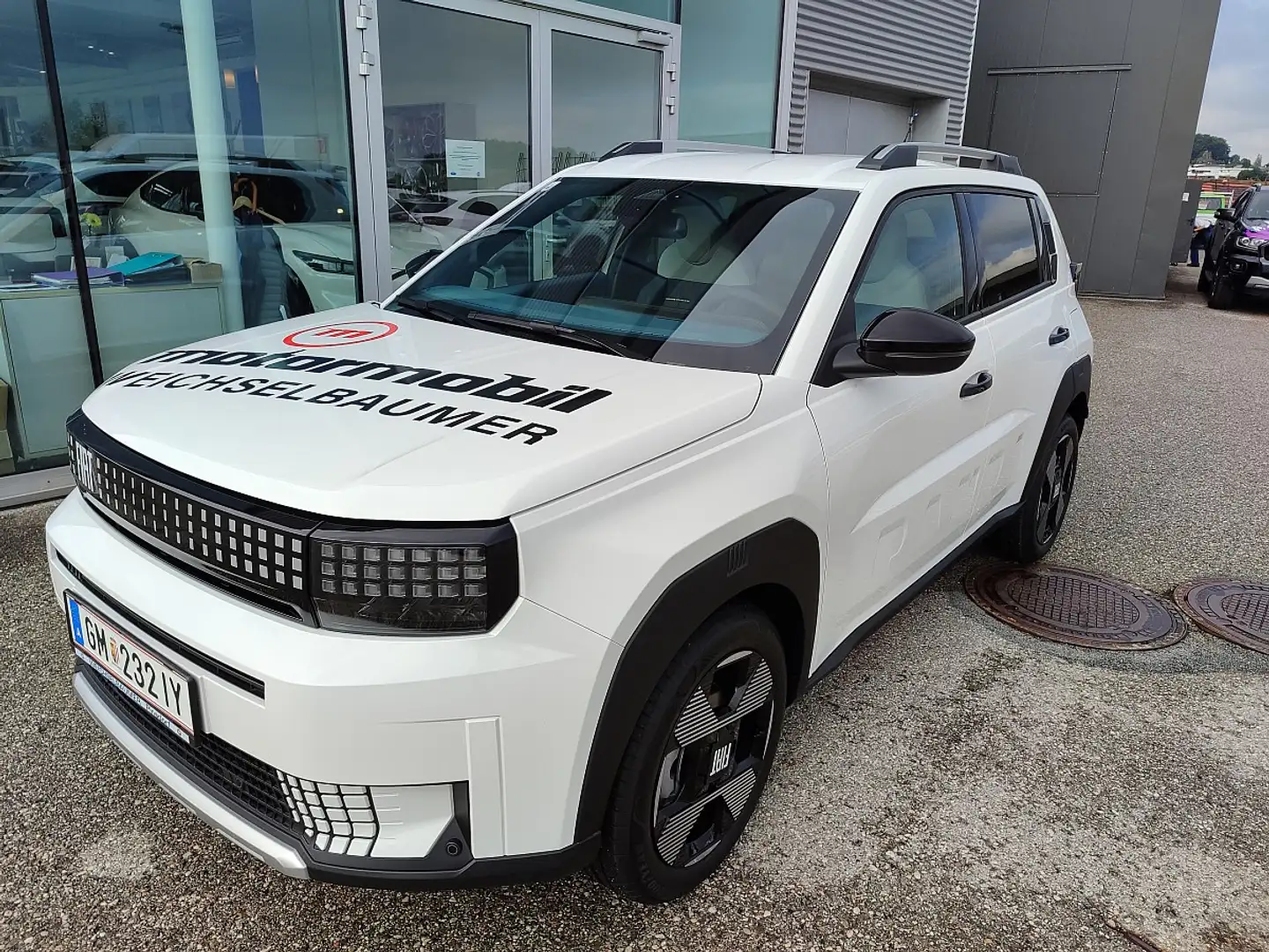 Fiat Grande Panda La Prima 1,2 MHEV eDCT Blanc - 1