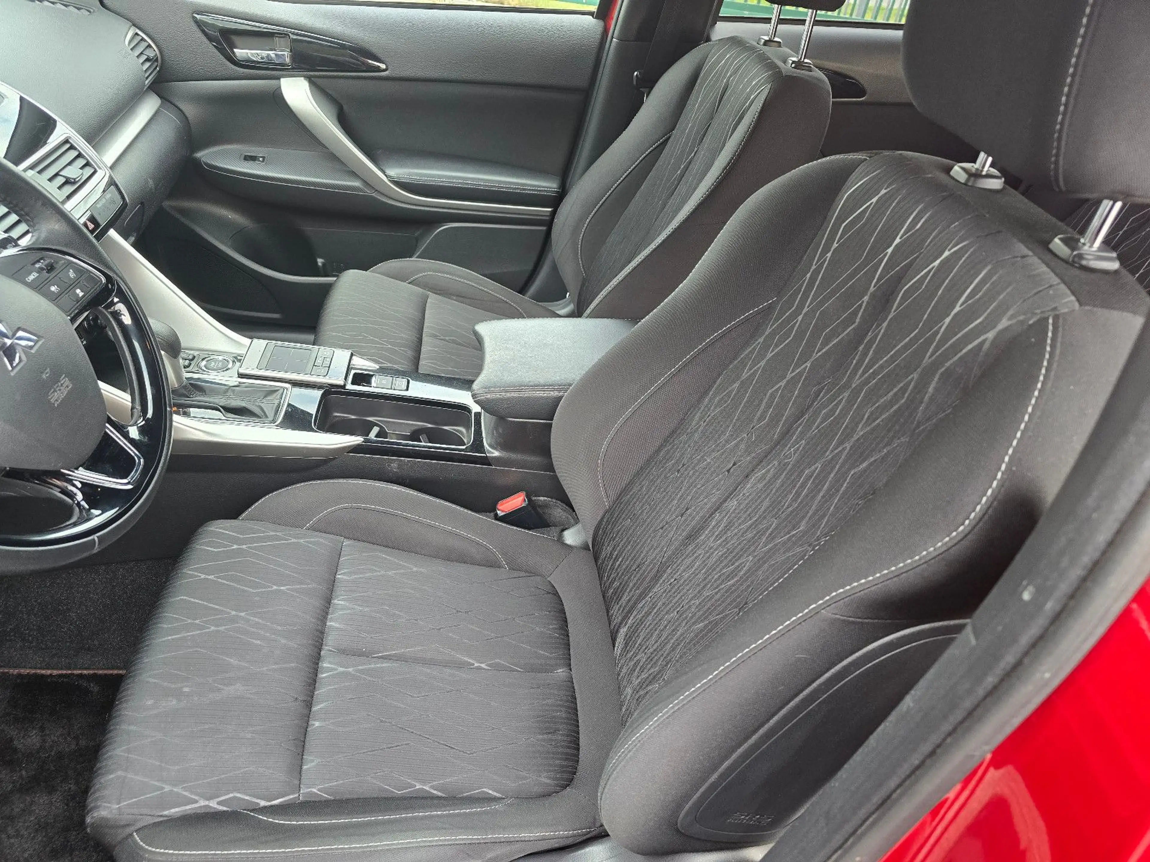 Mitsubishi Eclipse Cross Diamant Edition+ 4WD — photo 11