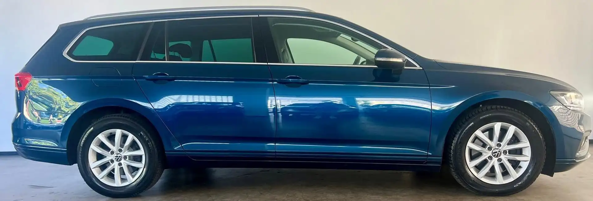 Volkswagen Passat Variant Business Kombi,ACC,LED,Kam,AHK, Blau - 2