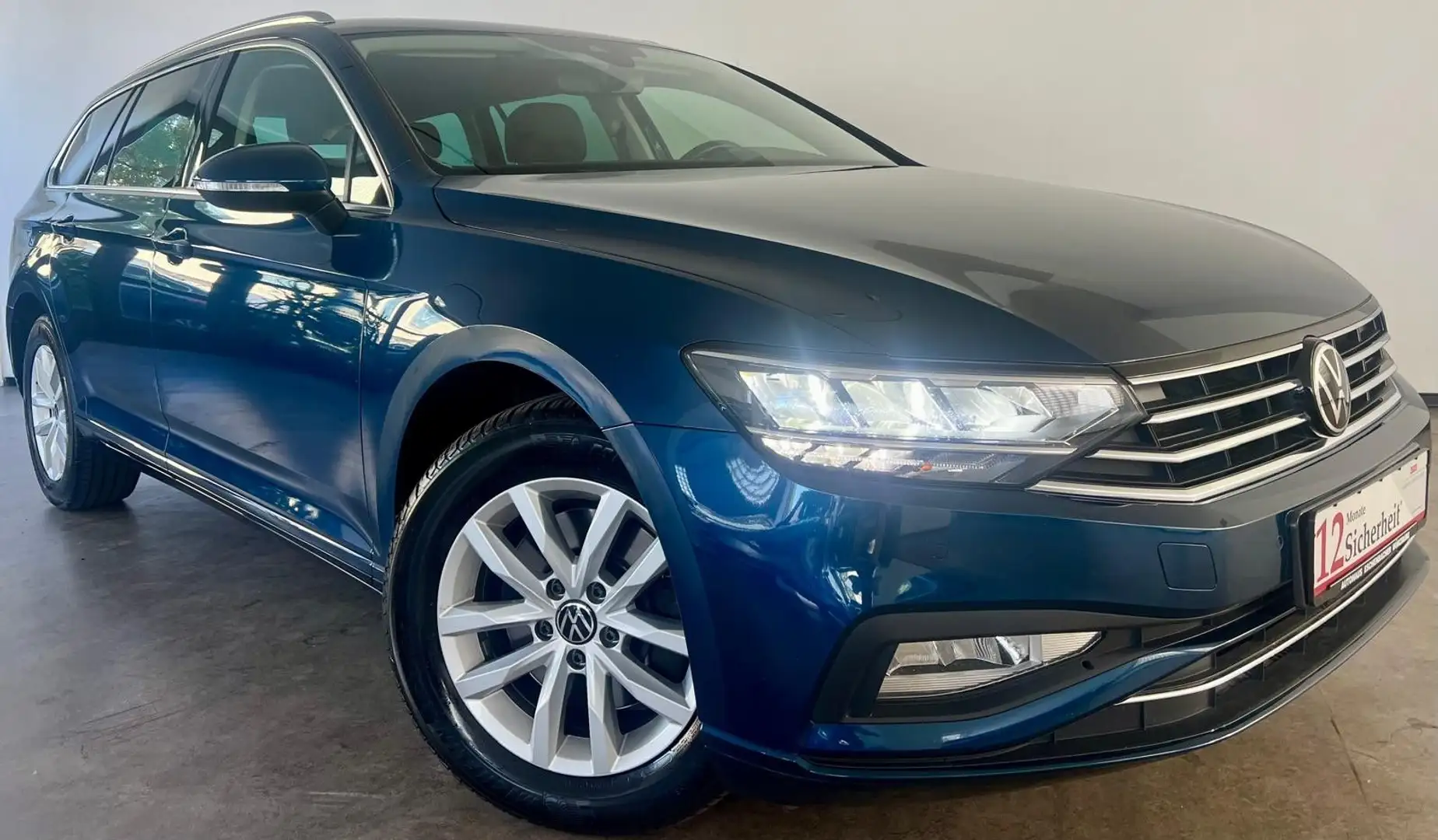 Volkswagen Passat Variant Business Kombi,ACC,LED,Kam,AHK, Blau - 1