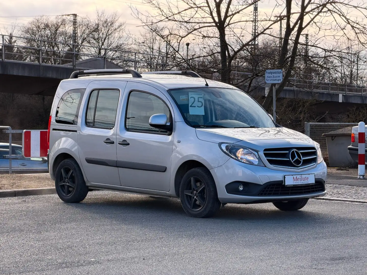 Mercedes-Benz Citan Kombi*Tourer*111*lang*Klima*1,35t AHK Silber - 2