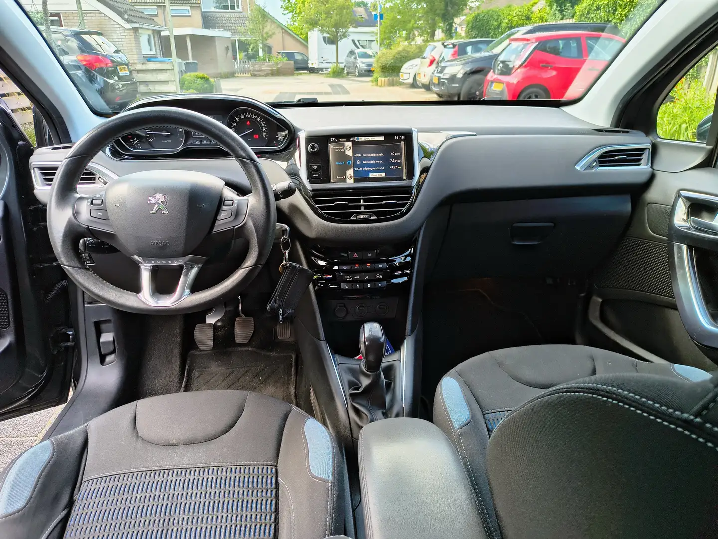 Peugeot 208 Allure 1.6 VTi Grijs - 2
