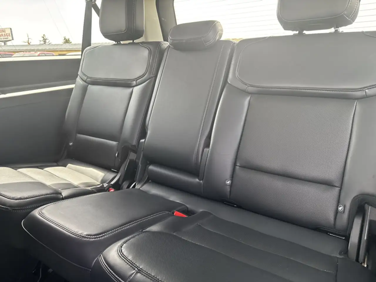 Ford Expedition снимка Ford Expedition