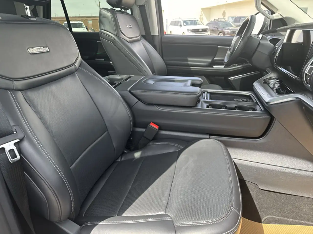 Ford Expedition снимка Ford Expedition