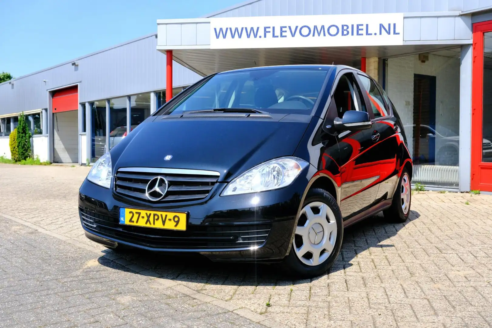 Mercedes-Benz A 160 BlueEFFICIENCY Business Class Airco|*77.000km!* Zwart - 1