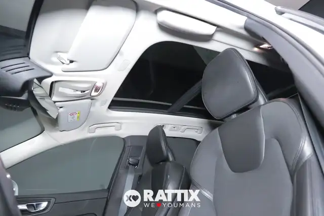 Volvo XC60 view 30