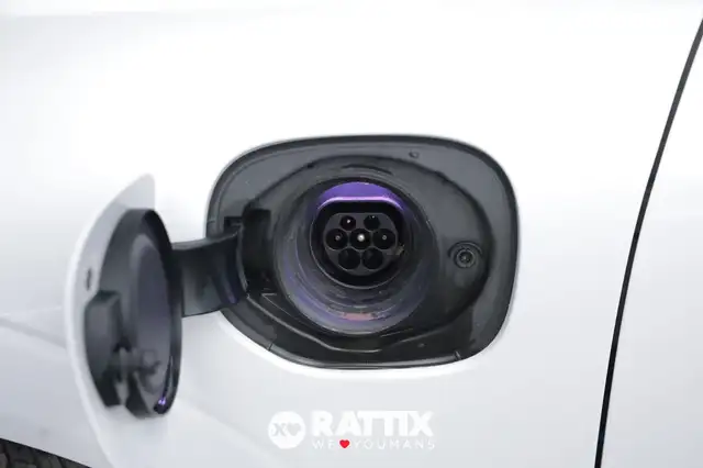 Volvo XC60 view 5