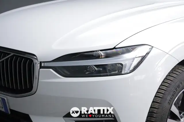 Volvo XC60 view 3