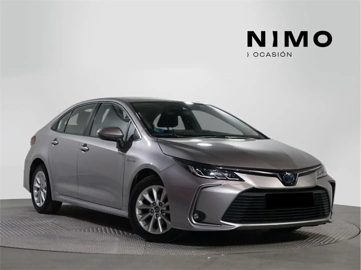Toyota Corolla Sedán 125H Active Tech - 1