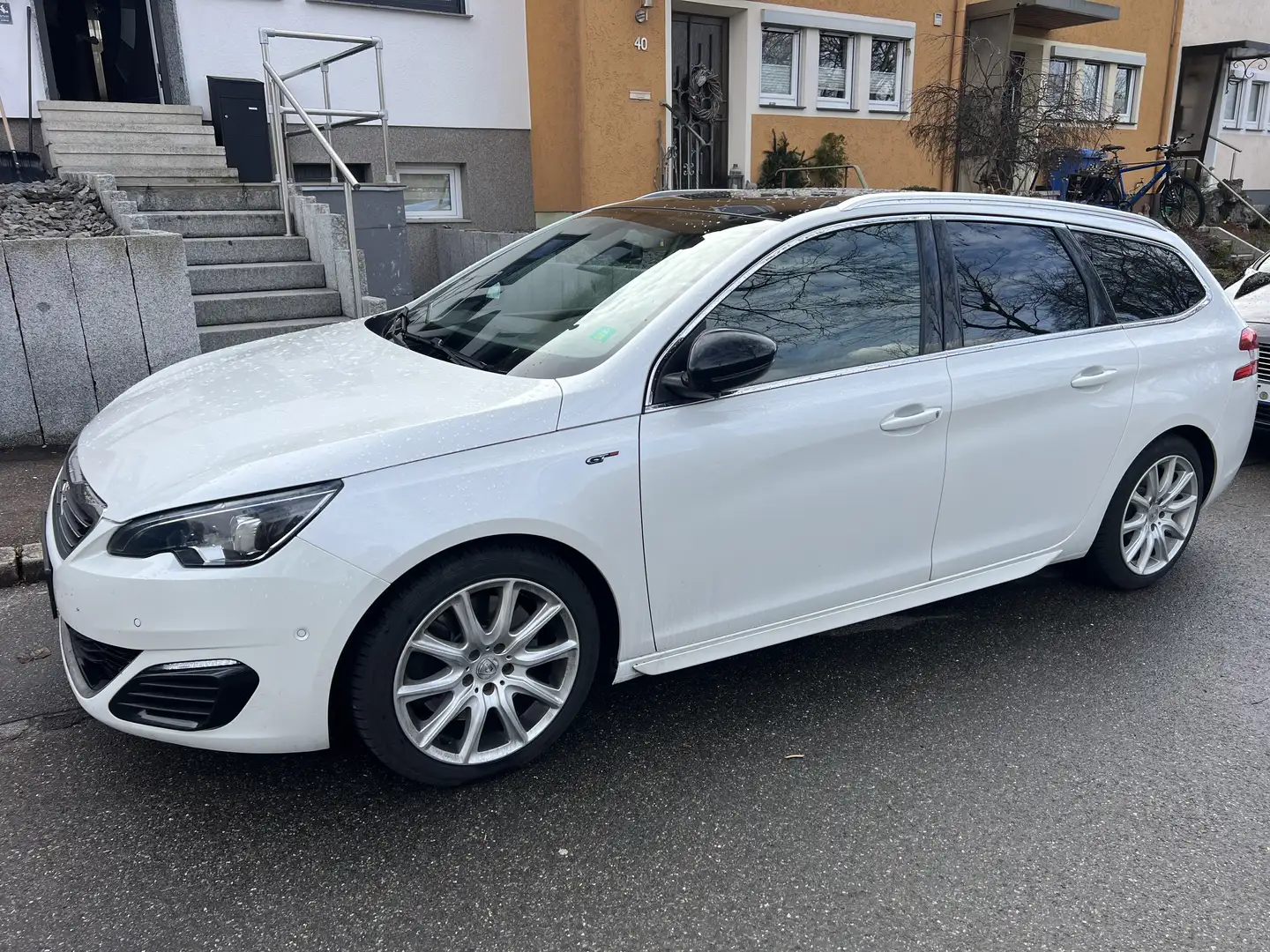 Peugeot 308 GT Weiß - 2