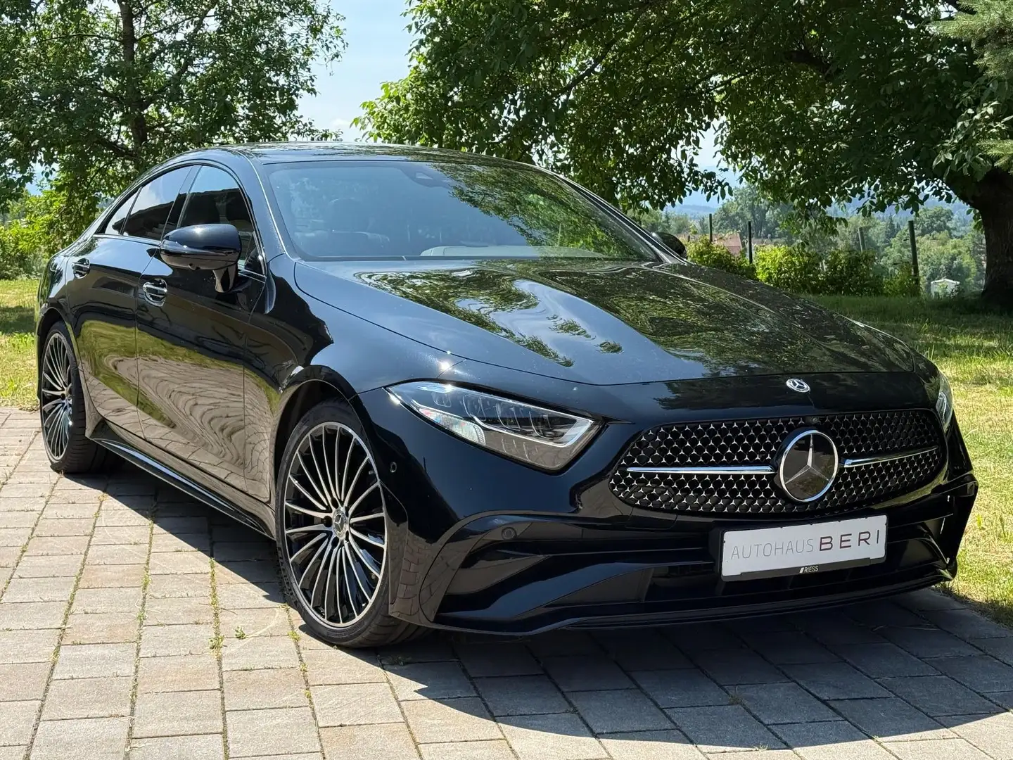 Mercedes-Benz CLS 400 d 4Matic AMG *DIST*Massage*360°Unfallfrei Czarny - 1