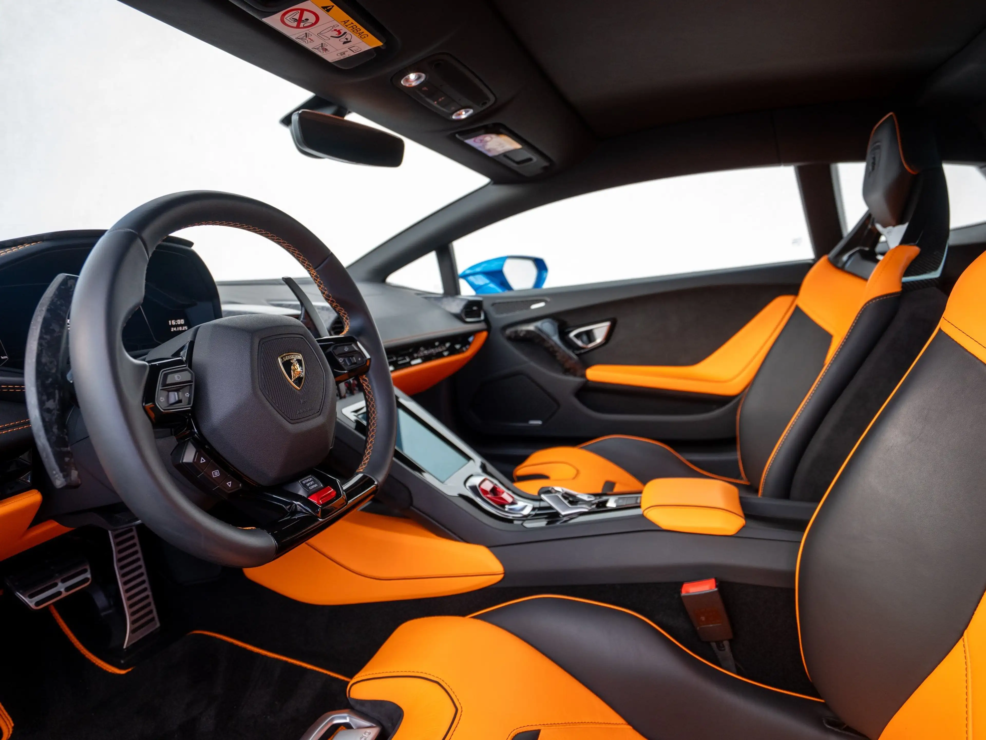 Lamborghini Huracán Evo RWD SPORTSEAT LDS SENSONUM CARPLAY AMBIENT-LIG — photo 13