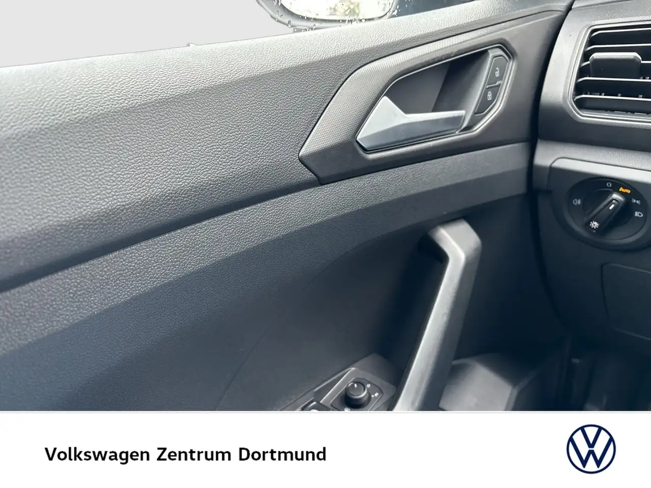 Volkswagen T-Cross 1.0 CARPLAY SITZHEIZUNG LED EINPARKHILFE 17