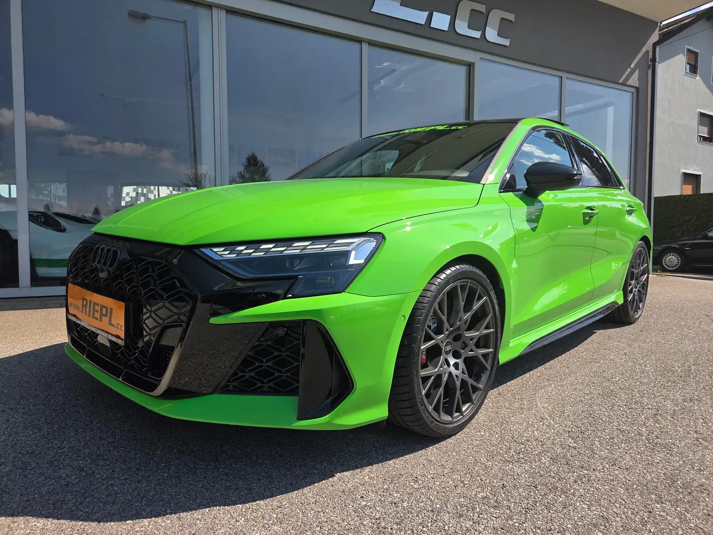 Audi RS3 Facelift Perfomance Sitze Matrix Garantie 1/2030 Verde - 1