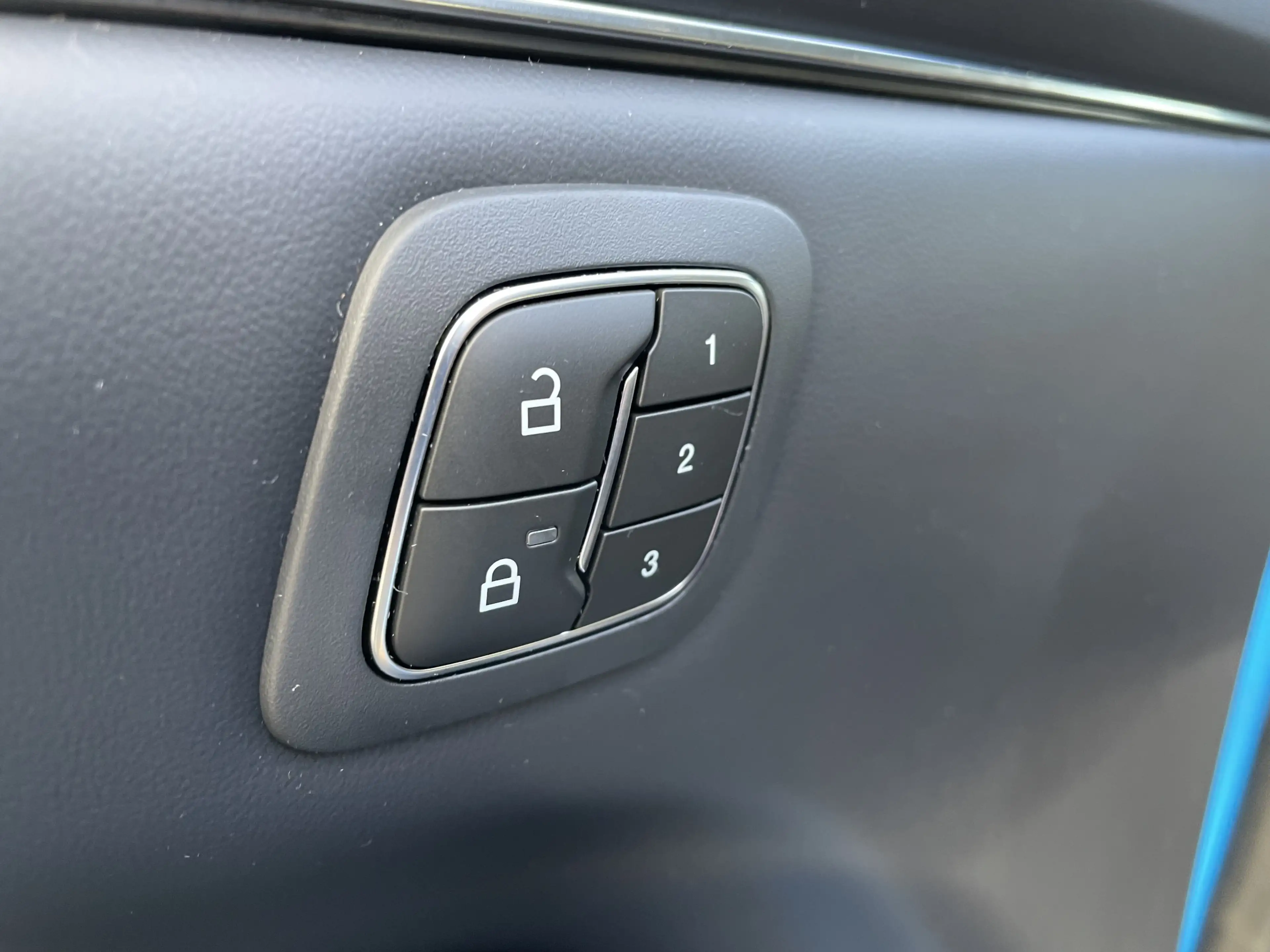 Ford Mustang Mach-E Premium AWD — photo 15
