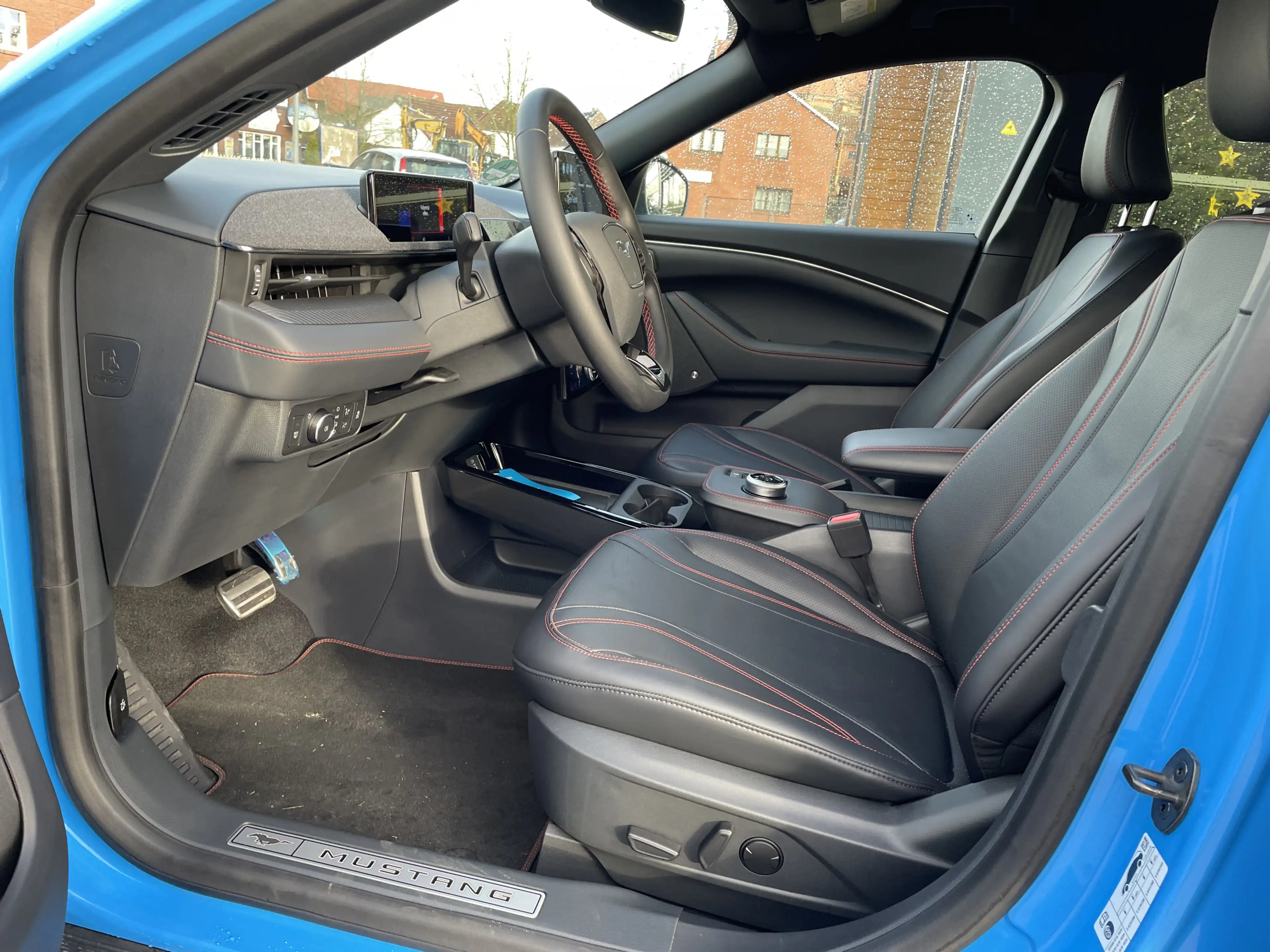 Ford Mustang Mach-E Premium AWD — photo 14