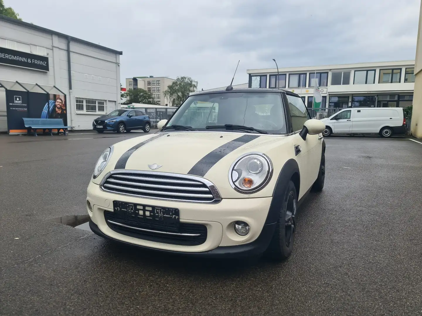 MINI Cooper Cabrio Mini Cooper Cabrio Beige - 1