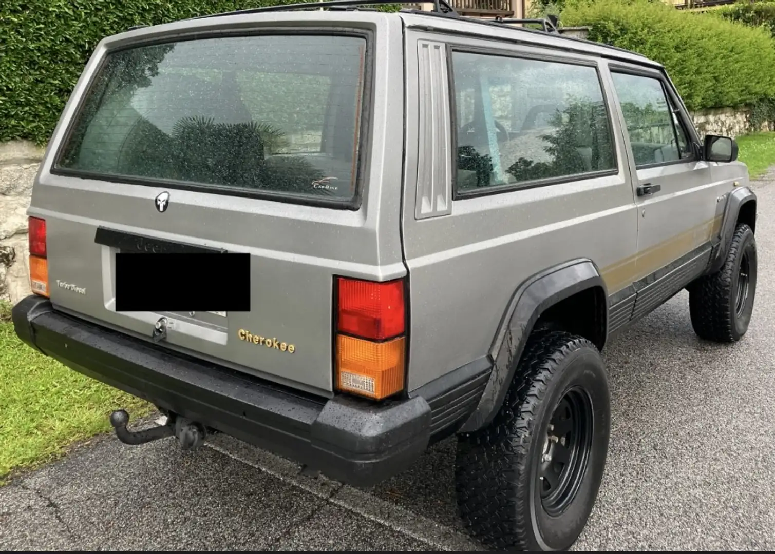Jeep Cherokee - 2