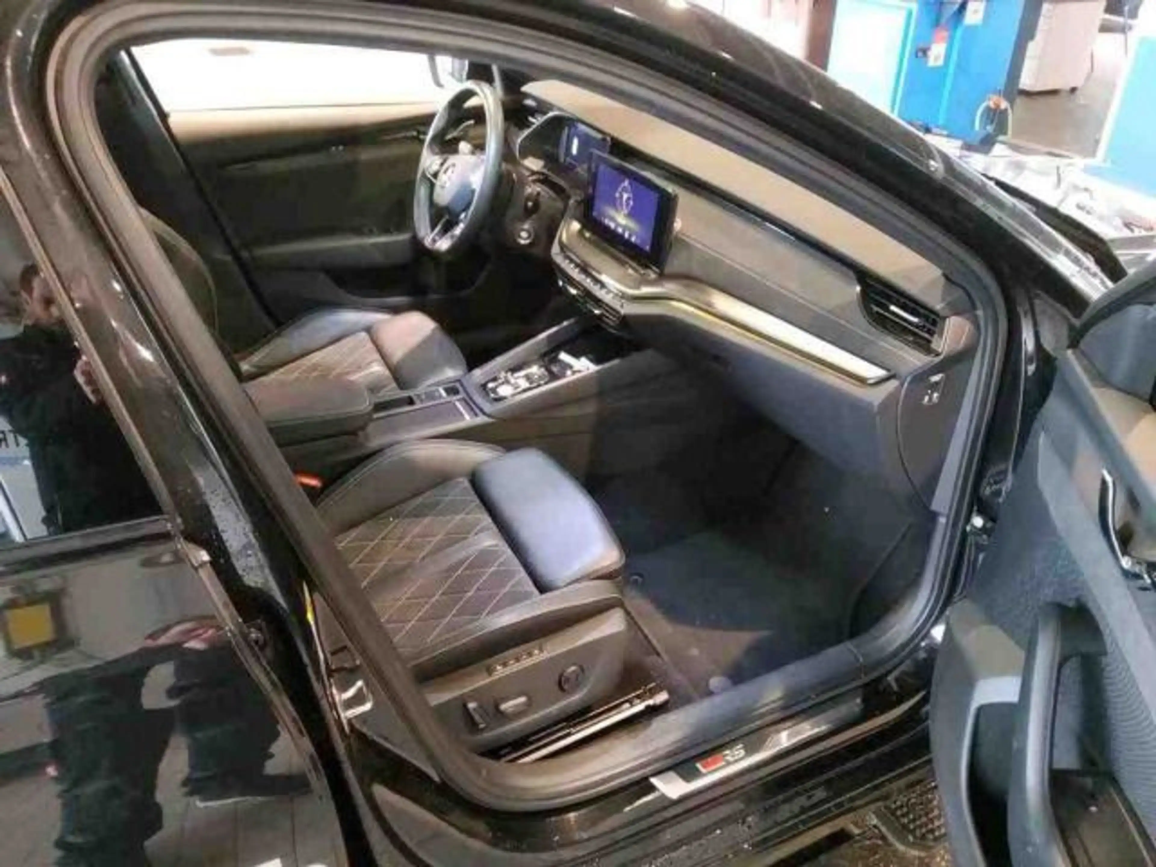 Skoda Octavia Combi RS 2.0 TSI DSG EDITION*MATRIX*AHK* — photo 6