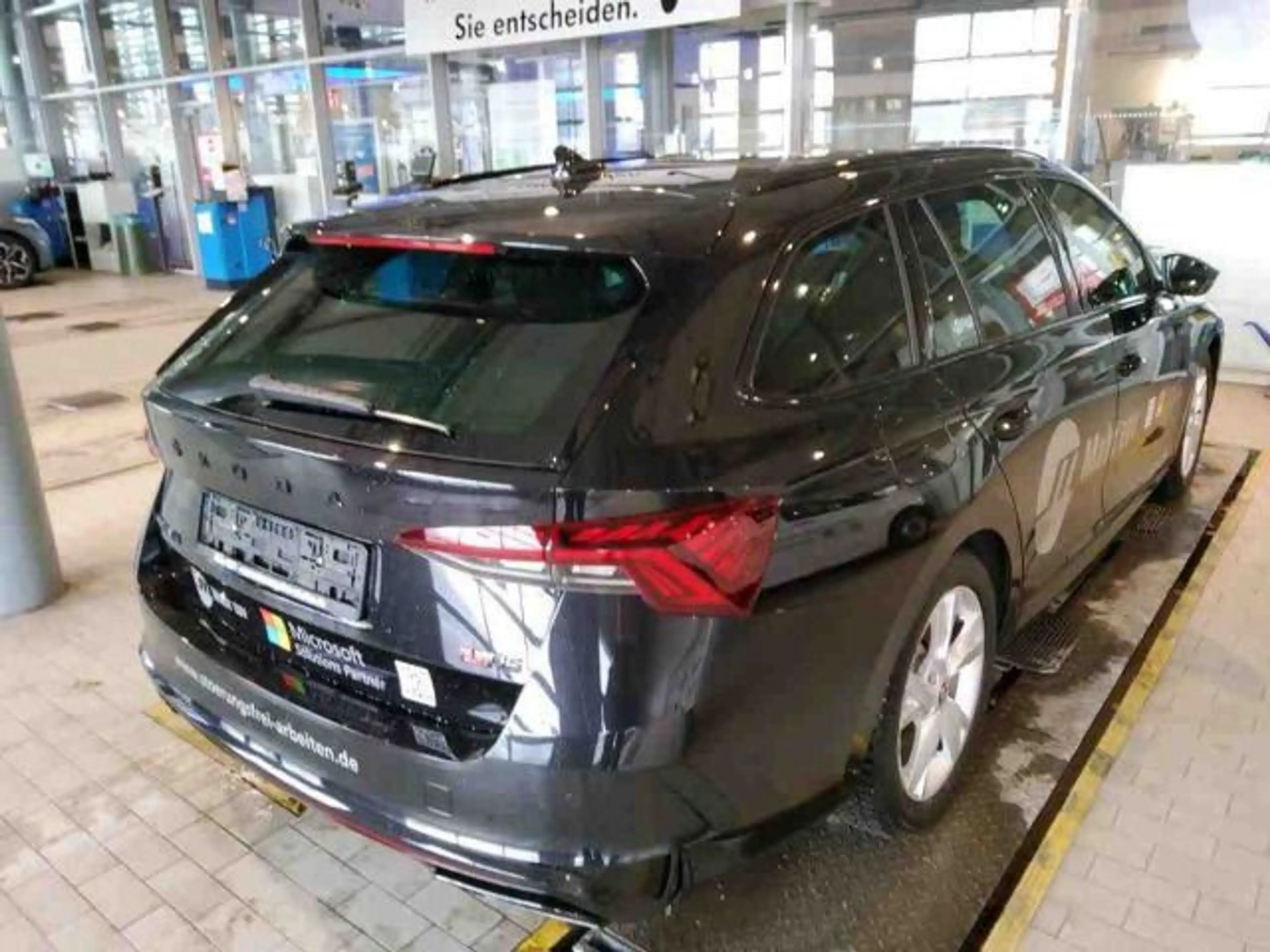 Skoda Octavia Combi RS 2.0 TSI DSG EDITION*MATRIX*AHK* — photo 3